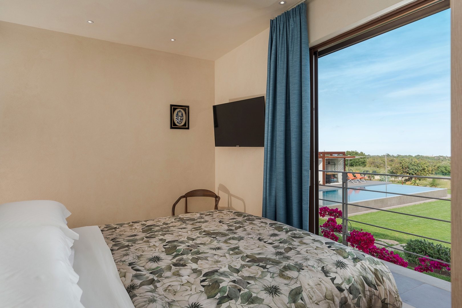 Tenuta Del Sole, elegant Sicilian estate 28 Villas in Italy