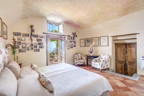 Villa San Giacomo, Unique villa with pool and sea views 23 Villas in Italy