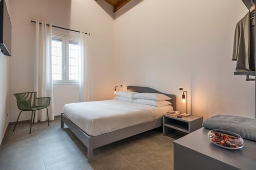 Tenuta Oliveto, Luxury Country Estate near Noto 34 Villas in Italy