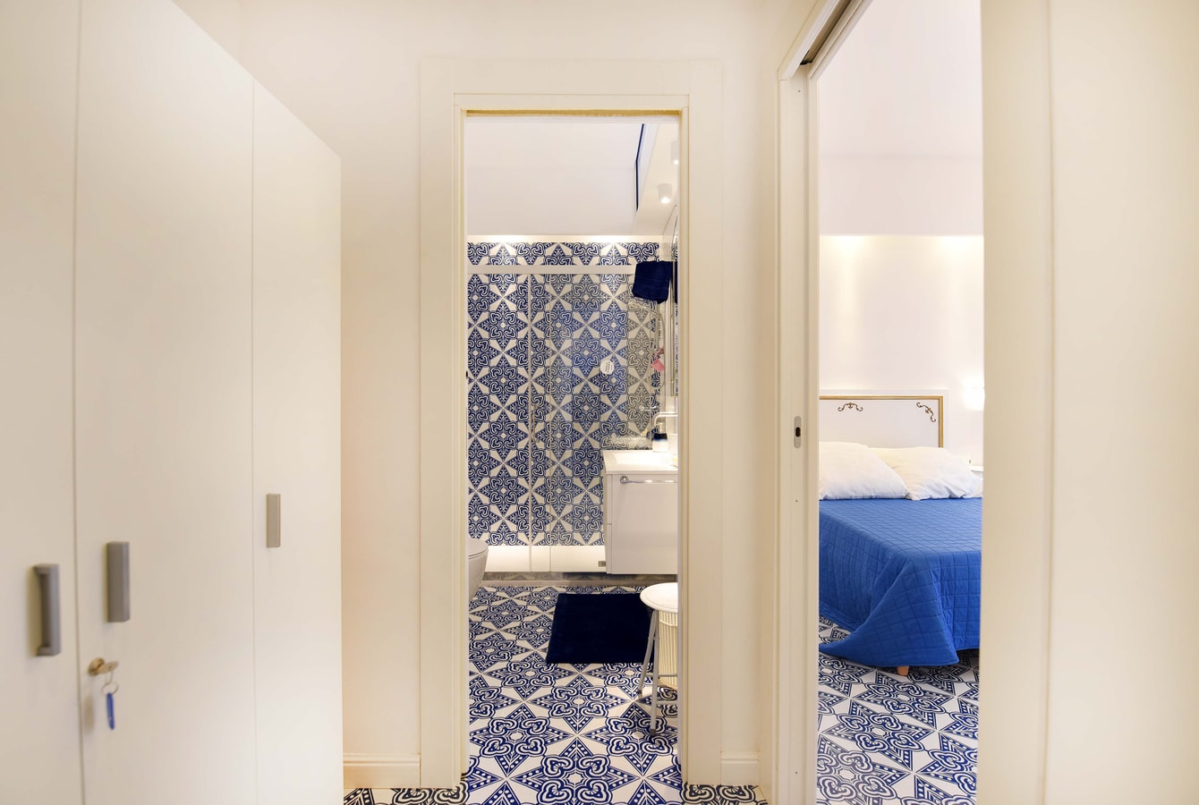 Casa Nizza, Apartment in Town Centre 13 Villas in Italy