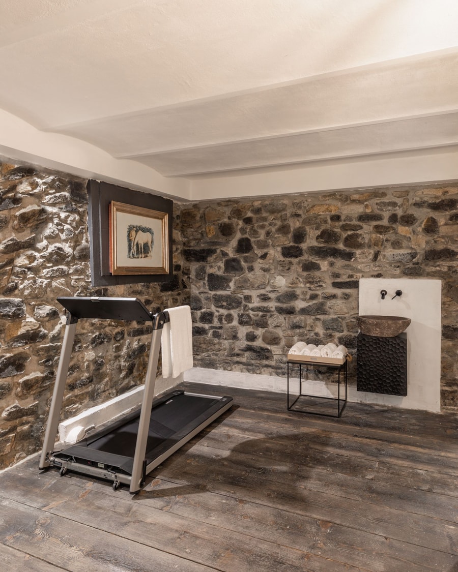 Villa Classica, Historic villa with lake views 38 Villas in Italy