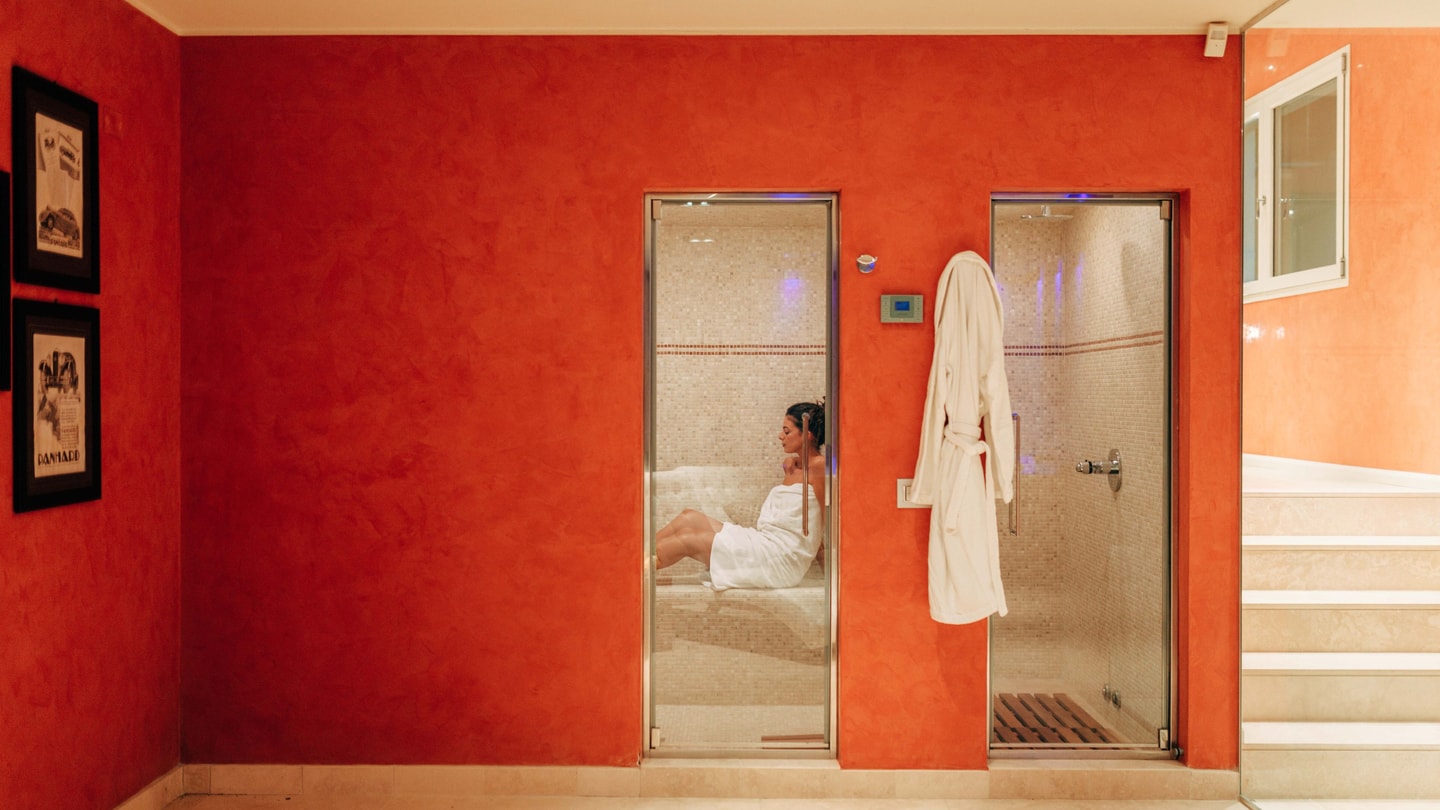 Villa Acquabella with lake views and pool 38 Villas in Italy