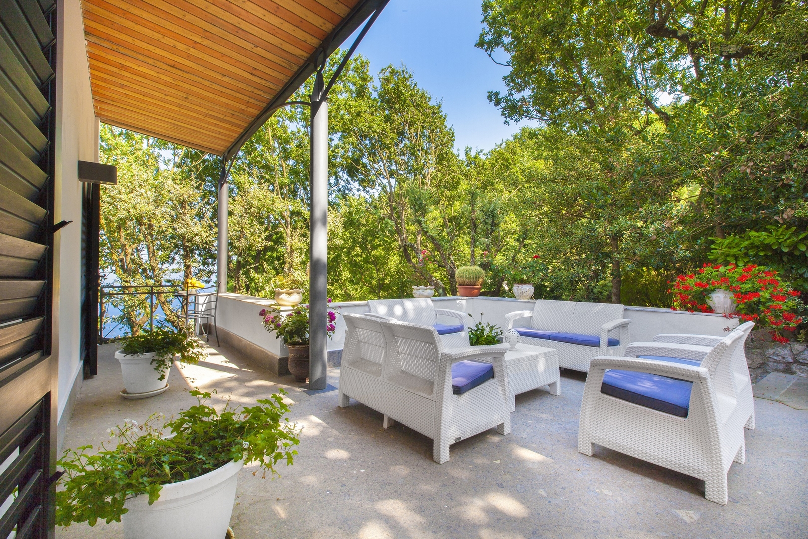 Villa Fontanella - Modern villa with pool and Jacuzzi 2 Villas in Italy