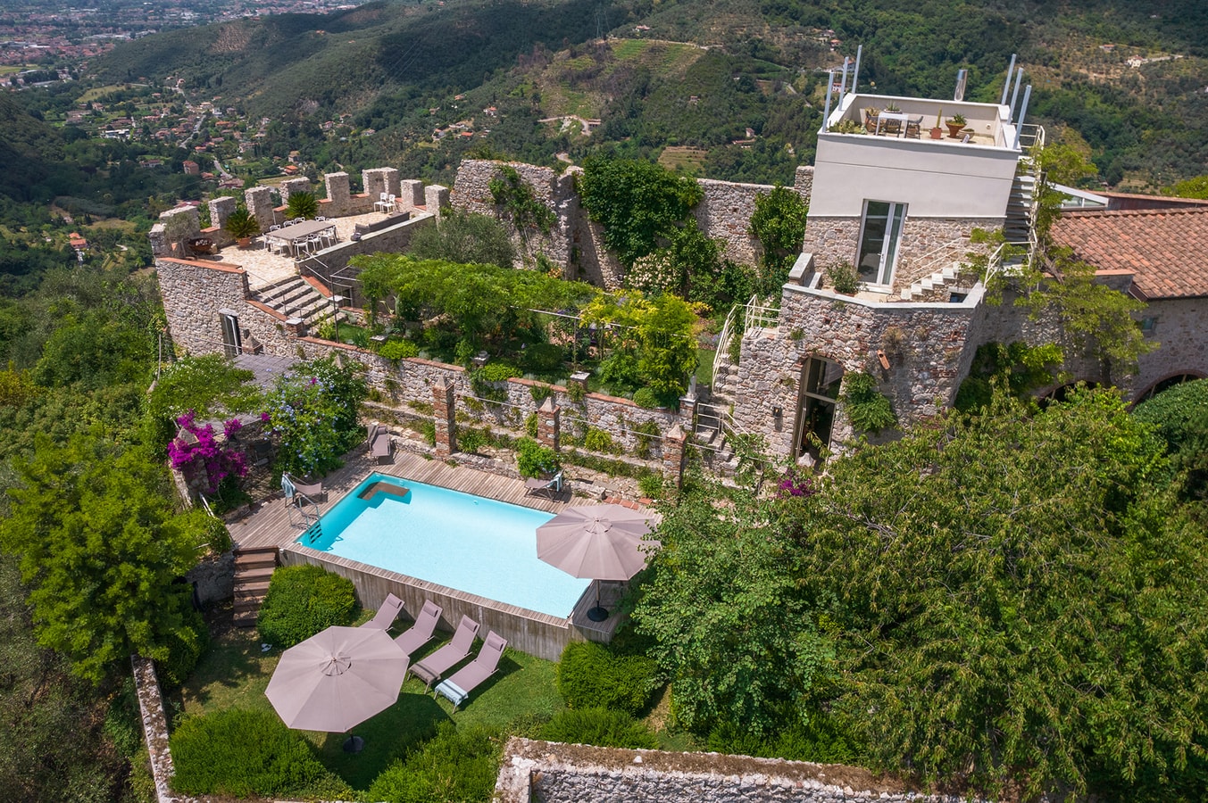 Villa Camaiore - Restored castle with private pool 44 The Prestige Villa Collection