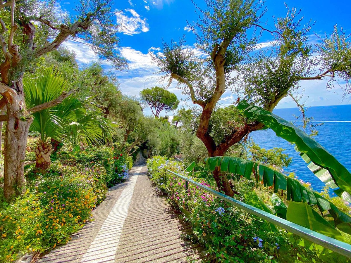Villa Affascinante - Villa with direct sea access 62 Villas in Italy
