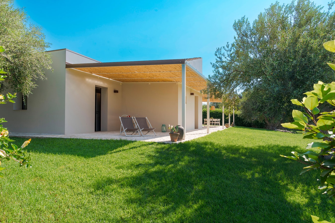 Casa Carol (Bianco) - Villa with shared pool 38 Villas in Italy
