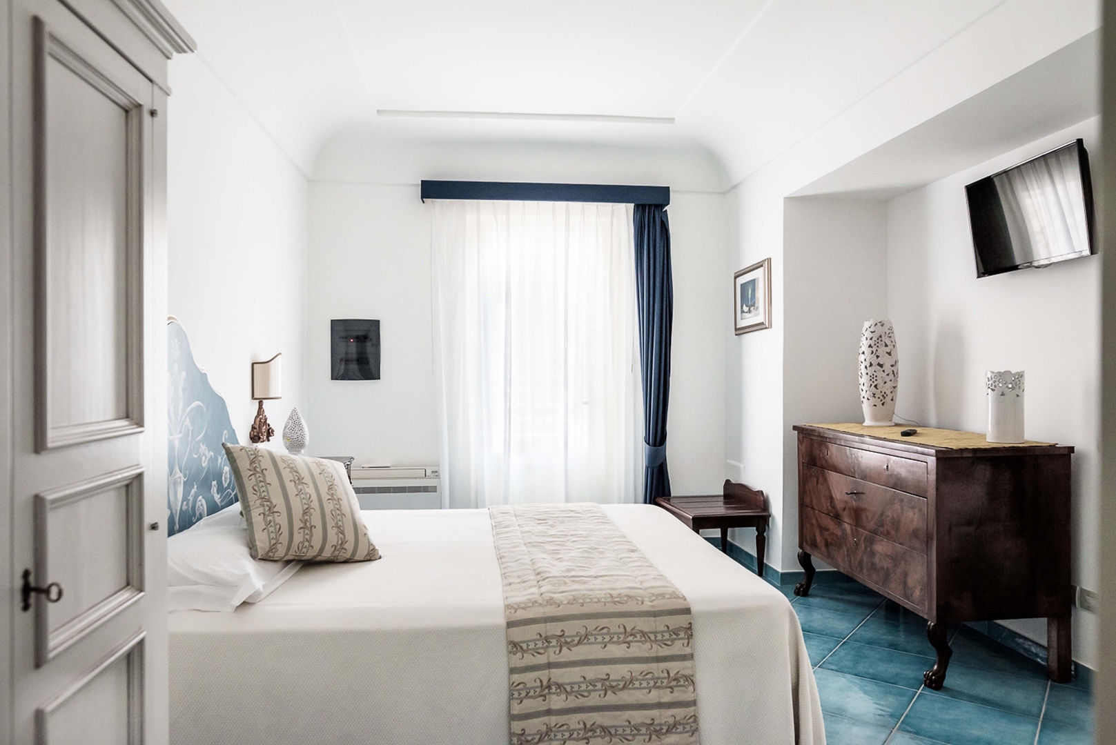 Villa Cosma - Panoramic Elegance in Ravello 45 Villas in Italy