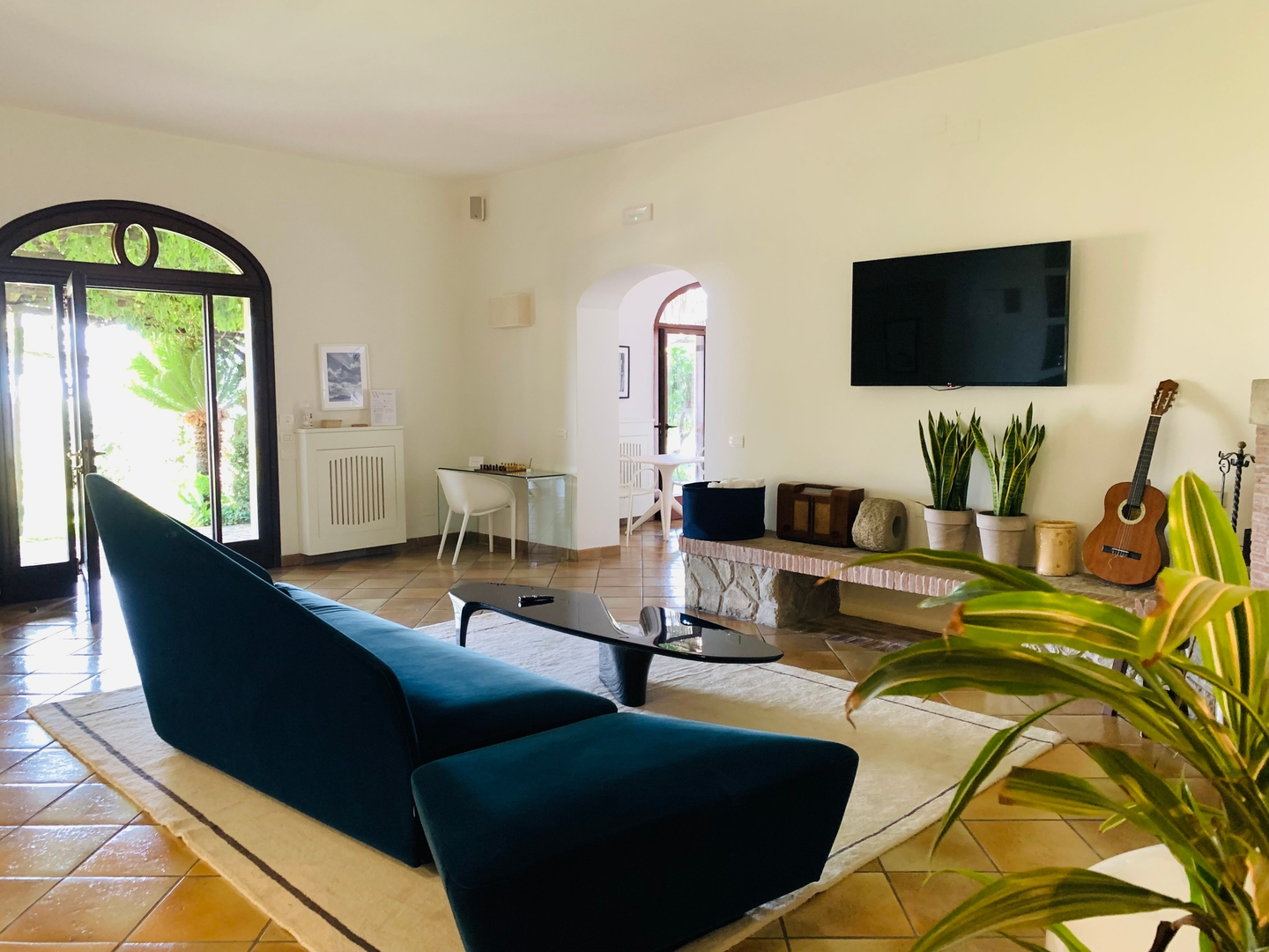Large private villa with pool and sea views 7 Villas in Italy