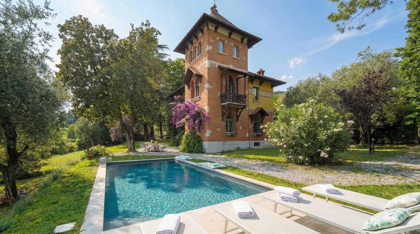 Villa Brunella - Private villa walking distance from lake and town 1 The Prestige Villa Collection