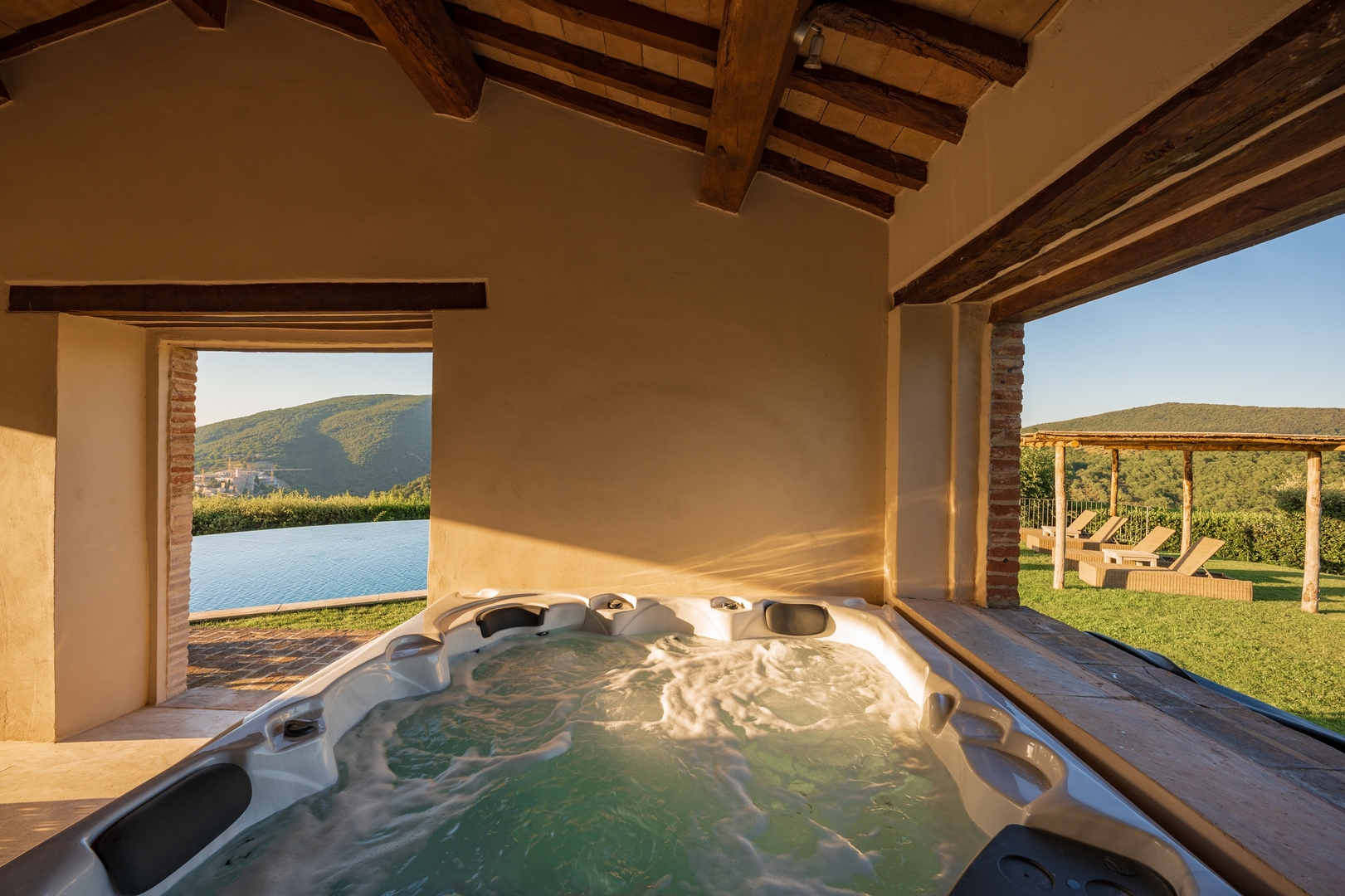 Villa Porpora - Private villa with heated pool 3 Villas in Italy