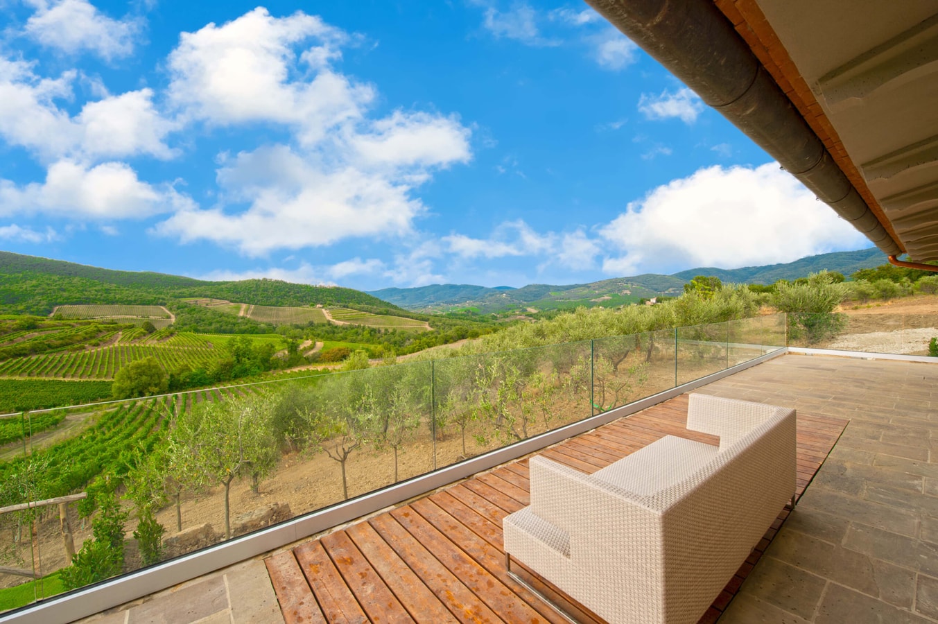 Alonza Estate - Large Countryside Estate 26 Villas in Italy