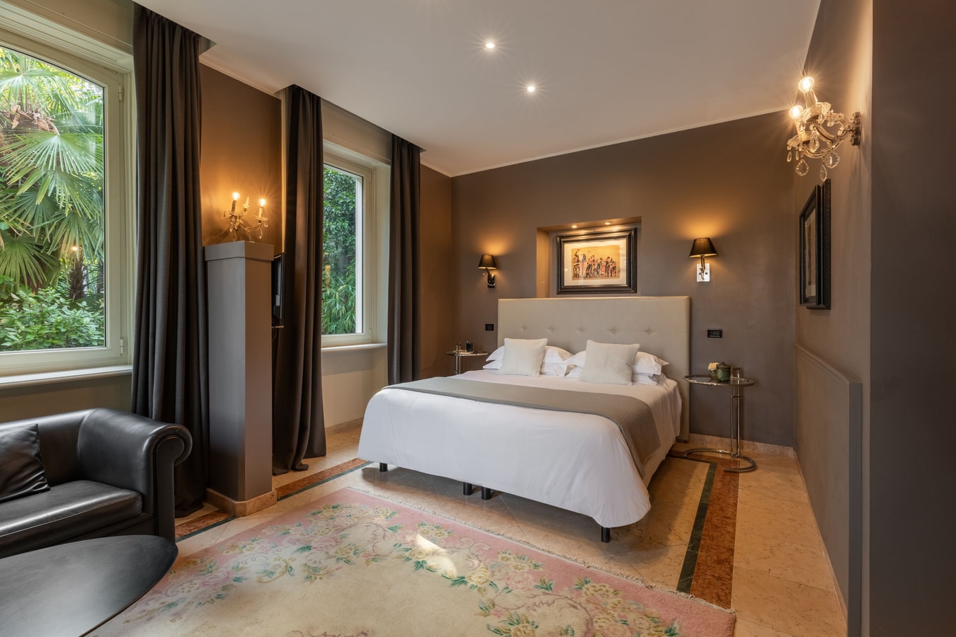 Villa Classica, Historic villa with lake views 36 Villas in Italy