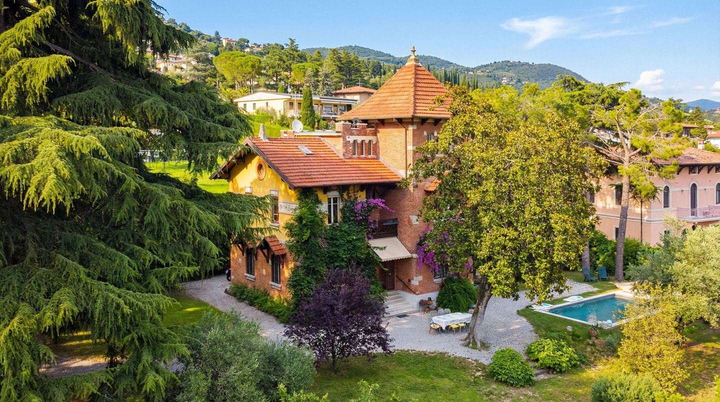 Villa Brunella - Private villa walking distance from lake and town 2 The Prestige Villa Collection