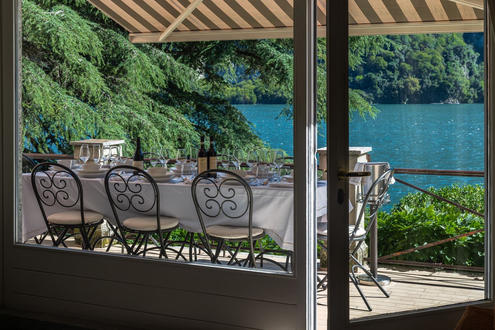 Villa Lauretta - Private lakeside villa with pool 3 Villas in Italy