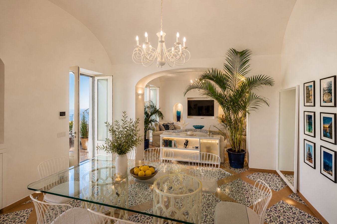 Villa Dani - Sea-facing villa with two pools 13 Villas in Italy