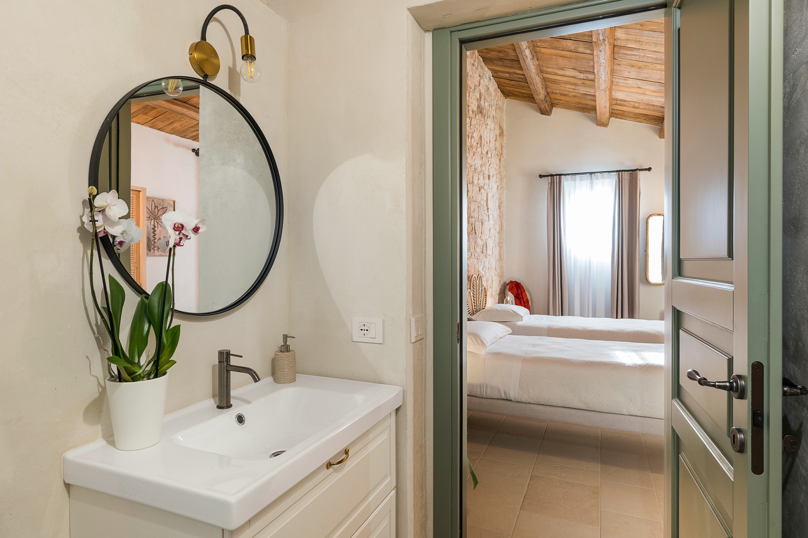 Villa Cavallo, Secluded Country House Near Scicli 61 Villas in Italy