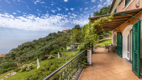Villa Soleluna, Coastal Elegance 24 Italian Breaks