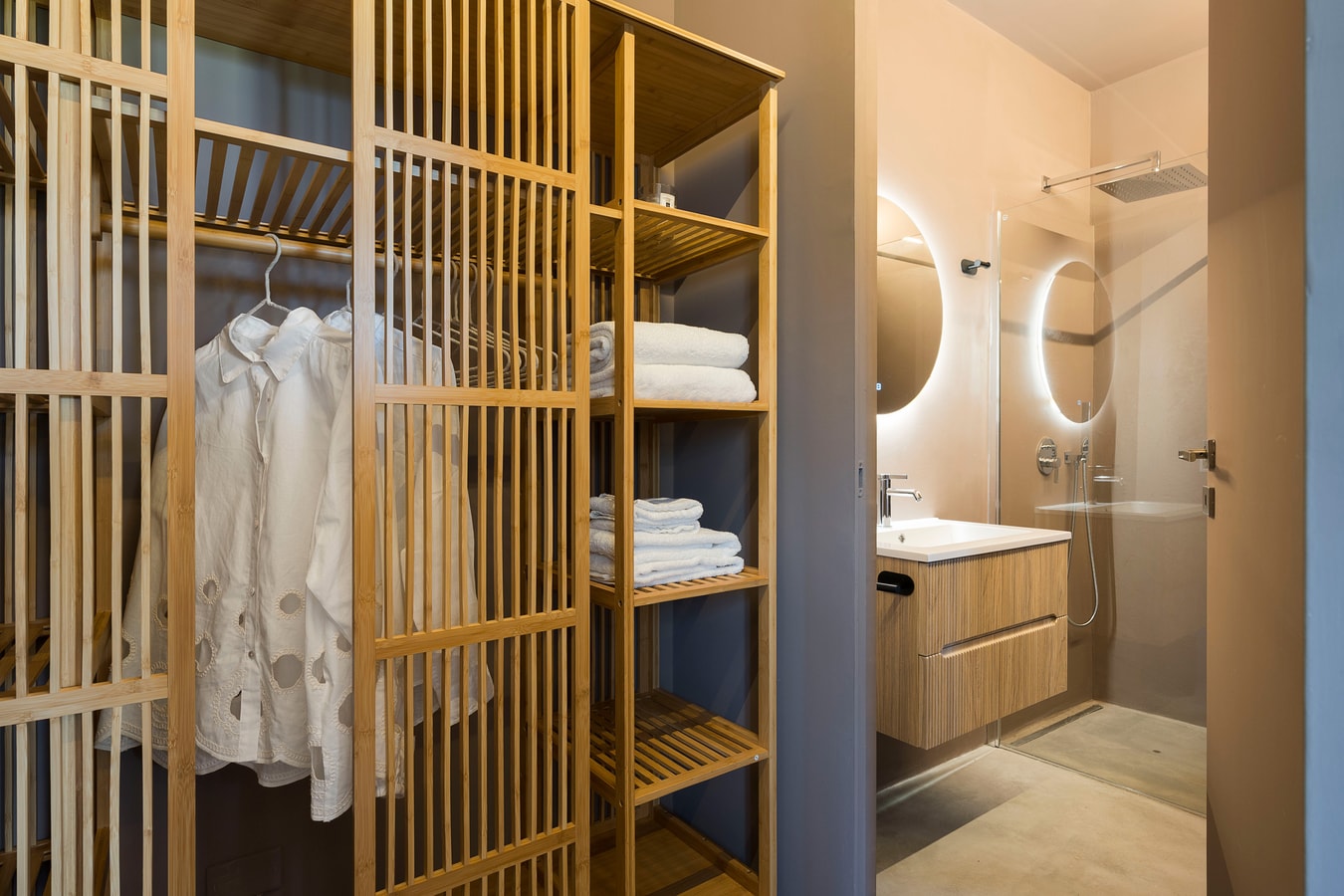 Villa Giordana with private swimming pool, Sicily 47 Villas in Italy