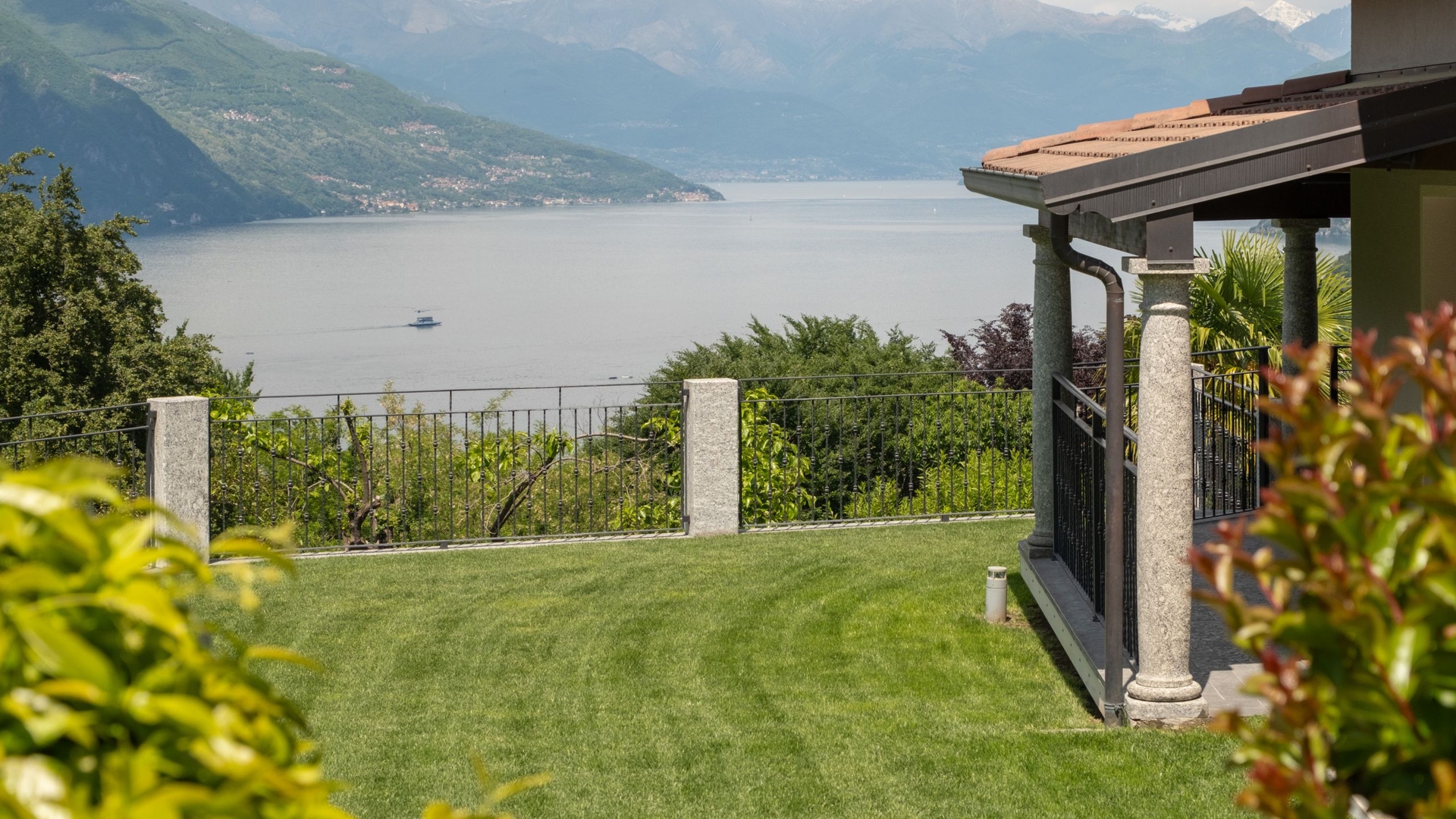 Villa Fiaba, private villa overlooking Bellagio 28 Villas in Italy
