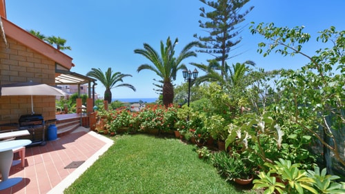 Villa Terra Di Luce, Mediterranean Charm near Syracuse 44 Villas in Italy