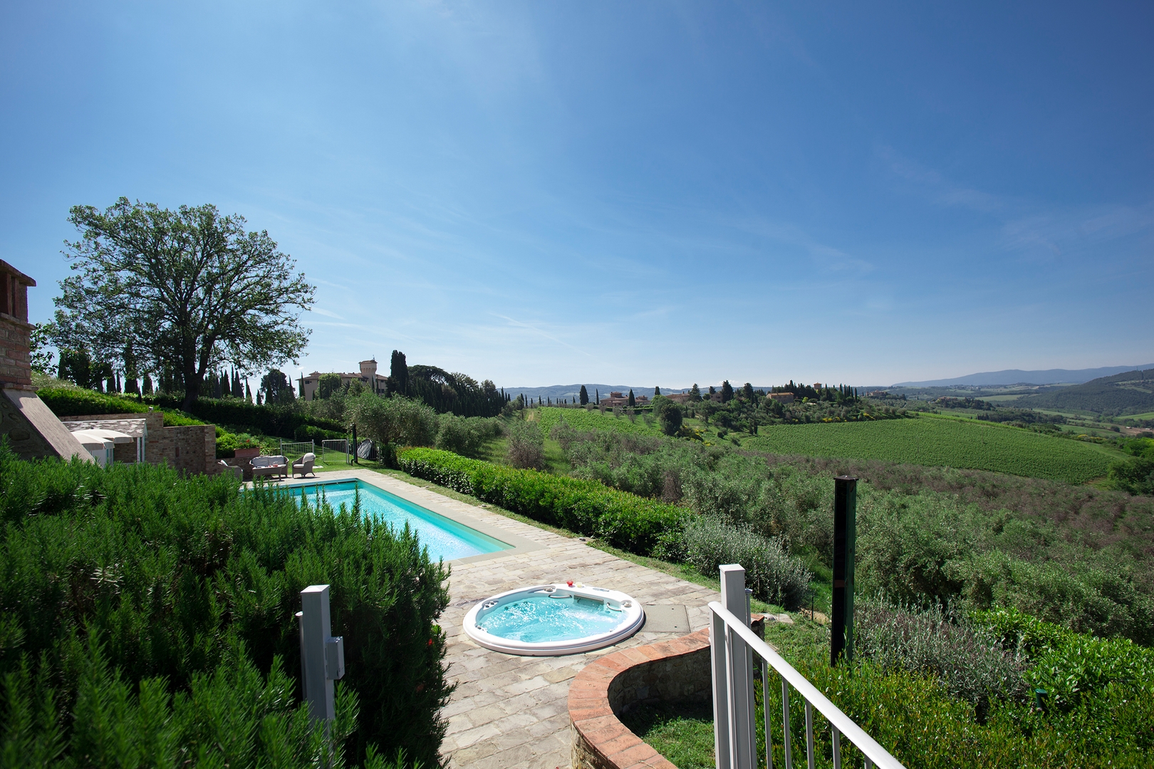 Villa Luna del Chianti, Val di Pesa 58 Villas in Italy