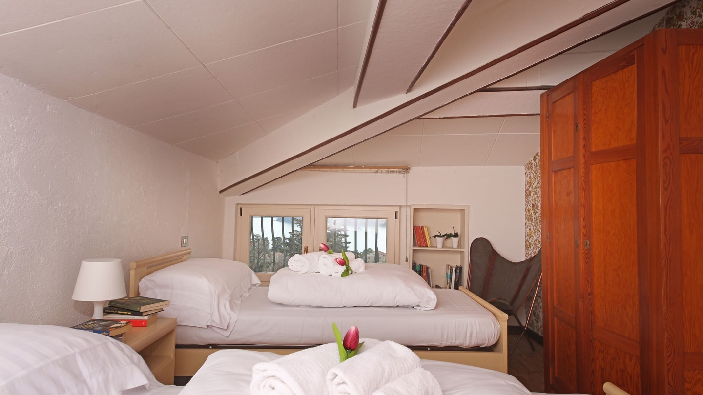 Villa Cadenza - Private villa with lake views 20 Villas in Italy