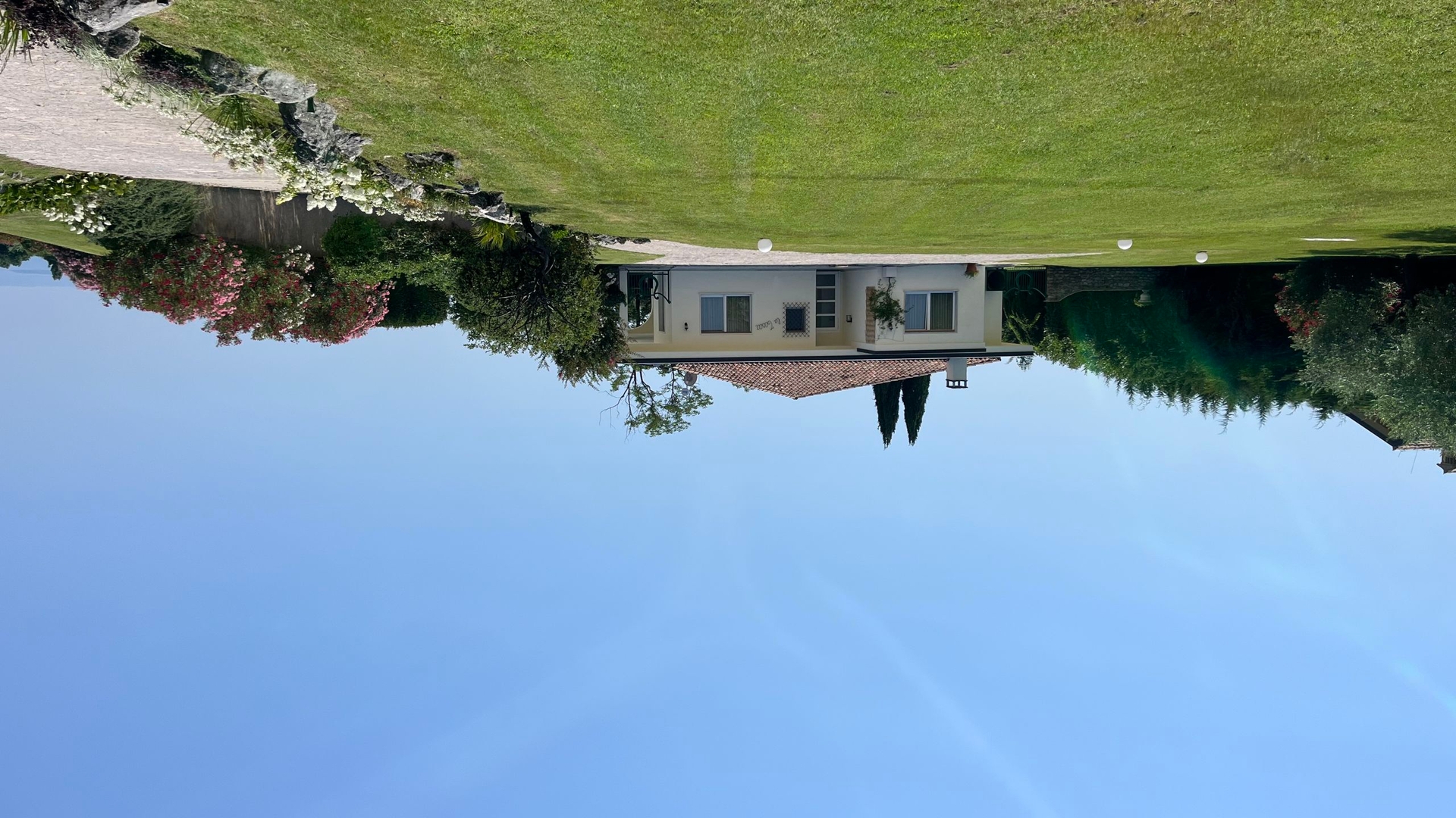Villa Menestrella - private with swimming pool and lake views 22 Villas in Italy