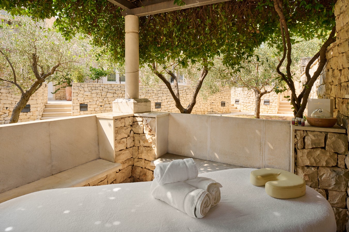 Villa Vetroslava - Waterfront villa with pool, Brac Island 32 My Villa Breaks