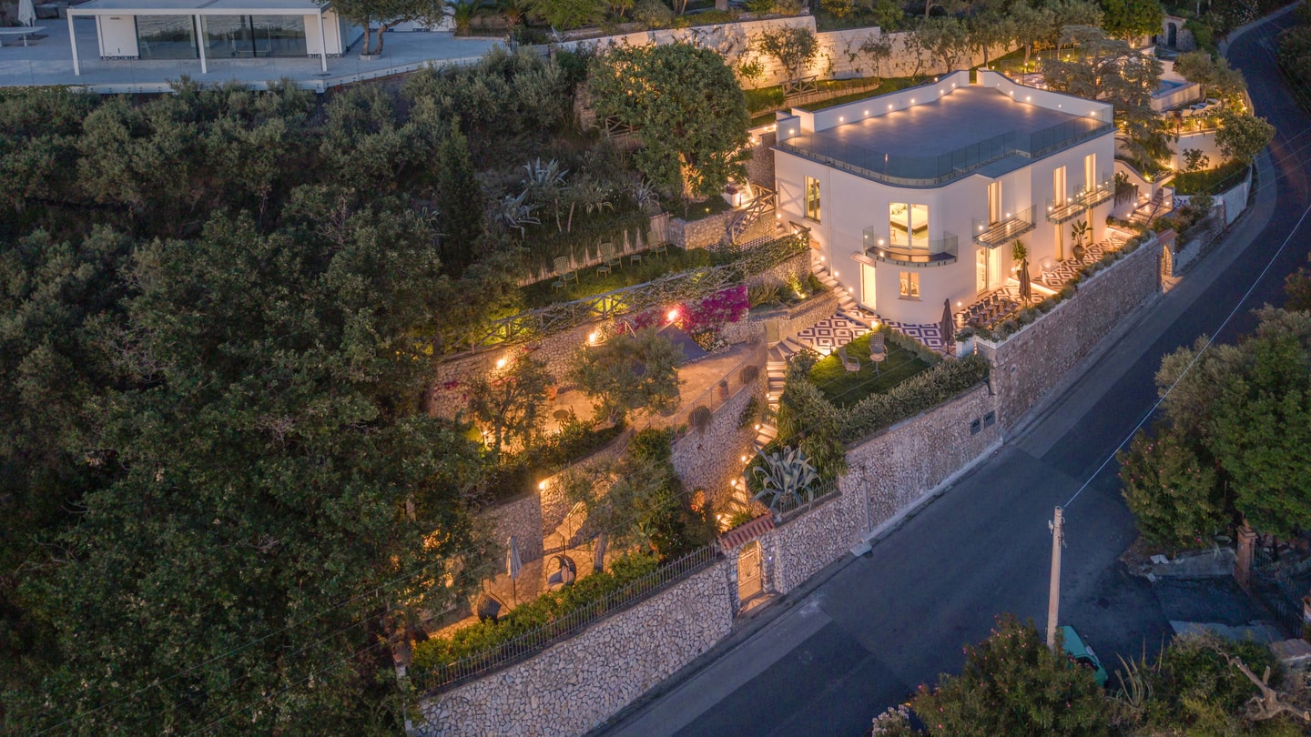 Villa Baia Serena, Panorama with Private Pool 59 Villas in Italy
