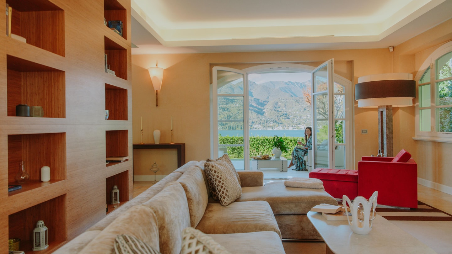 Villa Acquabella with lake views and pool 6 Villas in Italy