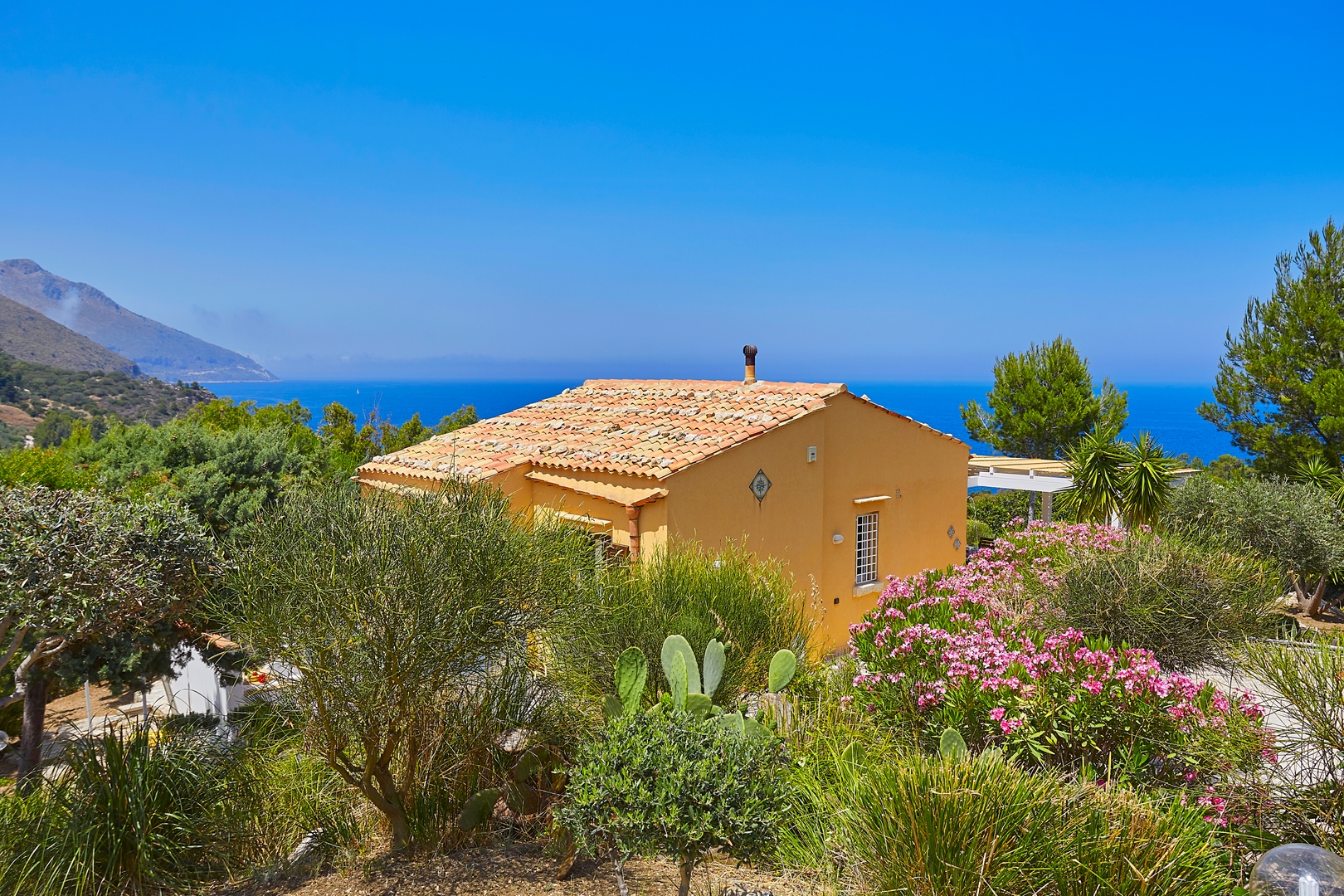 Villa Desideria, Cala Mazzo di Sciacca, Scopello area 17 Villas in Italy