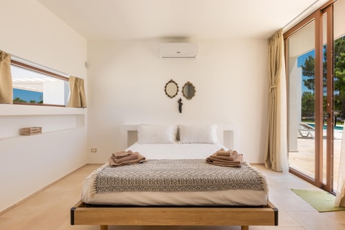 Villa Carovigno - Modern luxurious villa with private pool 19 Villas in Italy