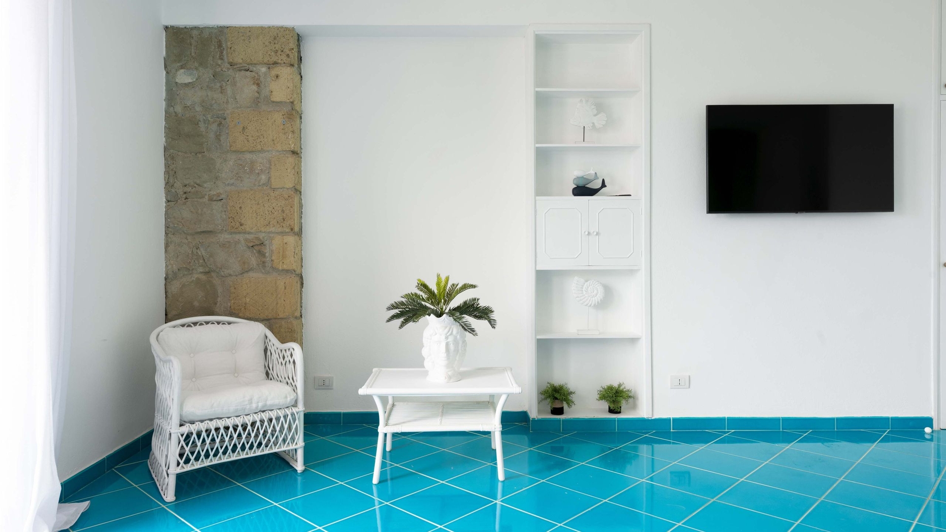 Casa Di Marcia, seafront with dipping pool 24 Villas in Italy