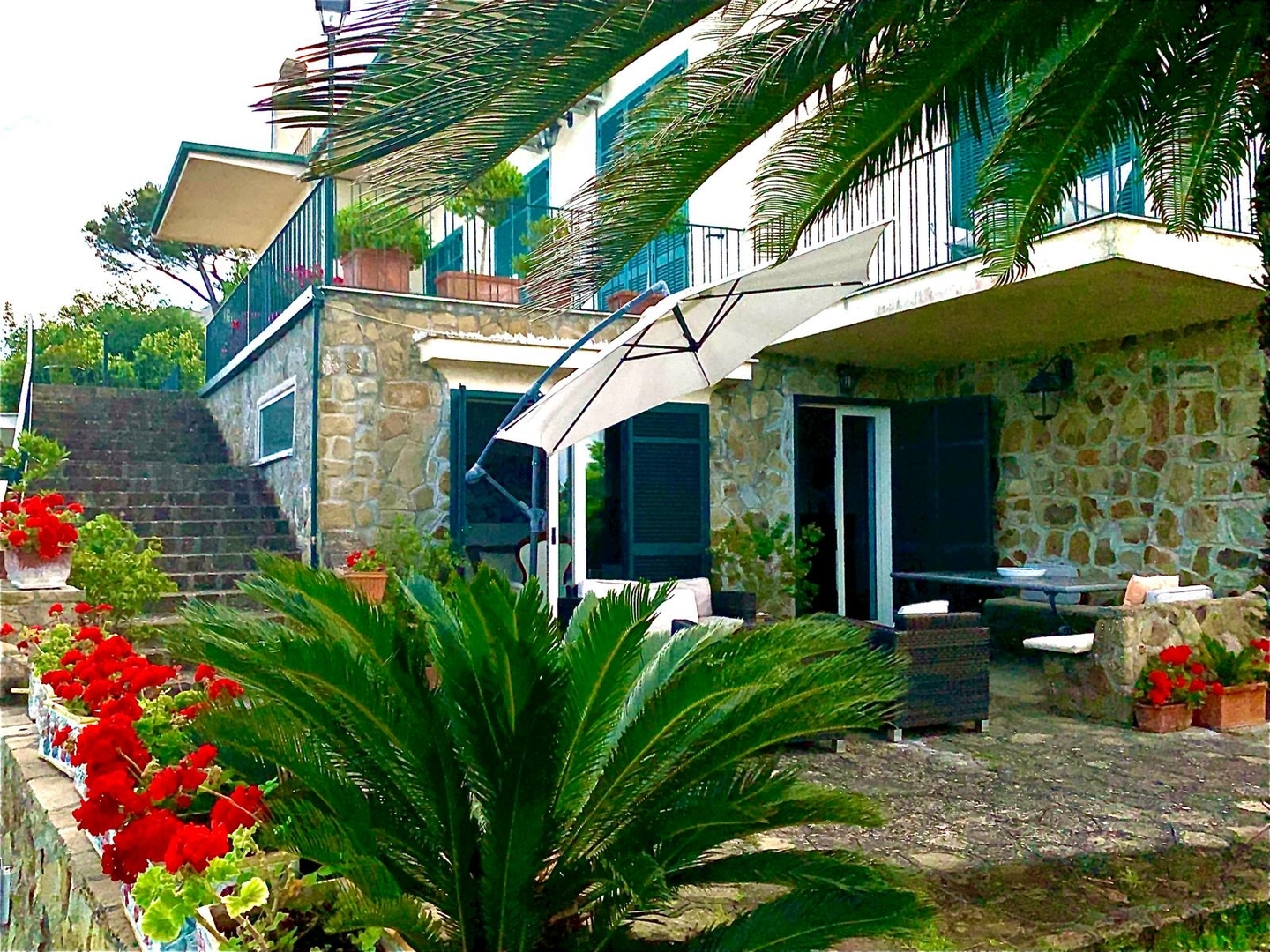 Villa Gesine with private pool and sea views 41 Villas in Italy