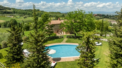 Podere Pulciano - Historic Tuscan farmhouse with pool 0 Italian Breaks