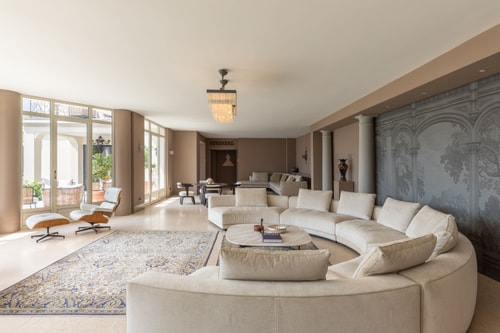 Villa Classica, Historic villa with lake views 15 Villas in Italy