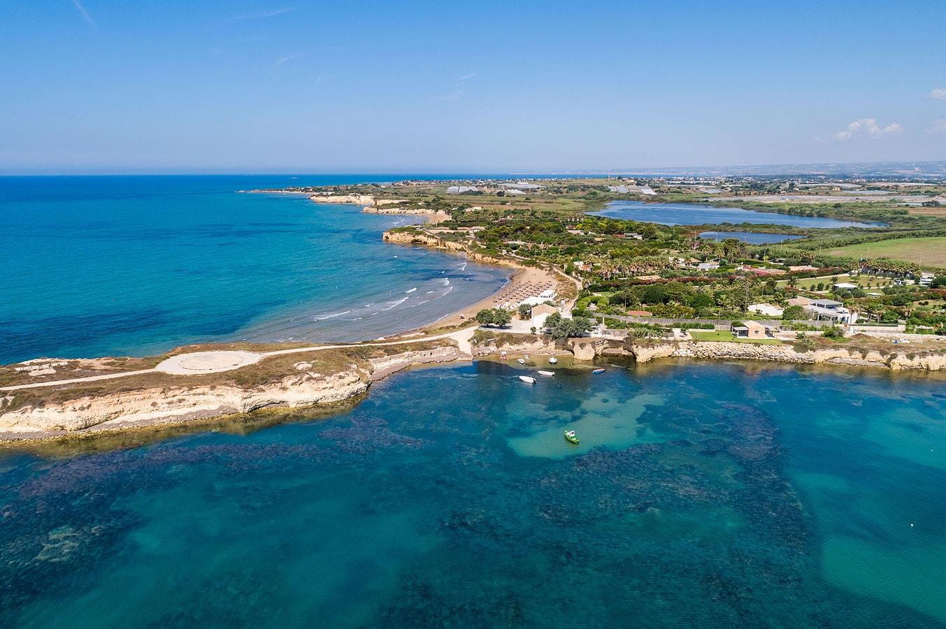 Casa Ulisse, sea front property 32 Villas in Italy