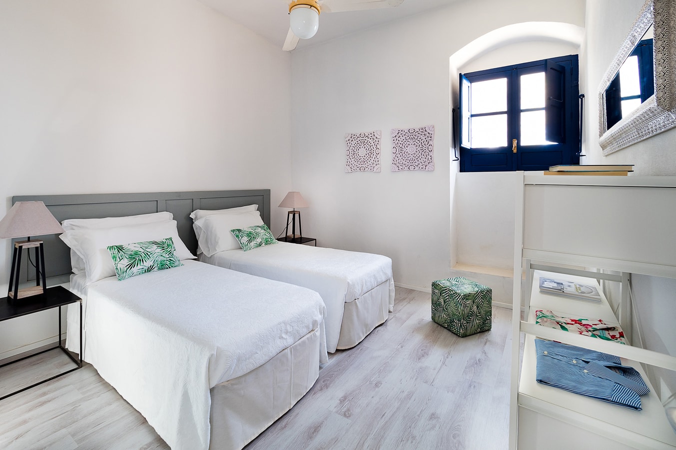 Casa Ulisse, sea front property 20 Villas in Italy