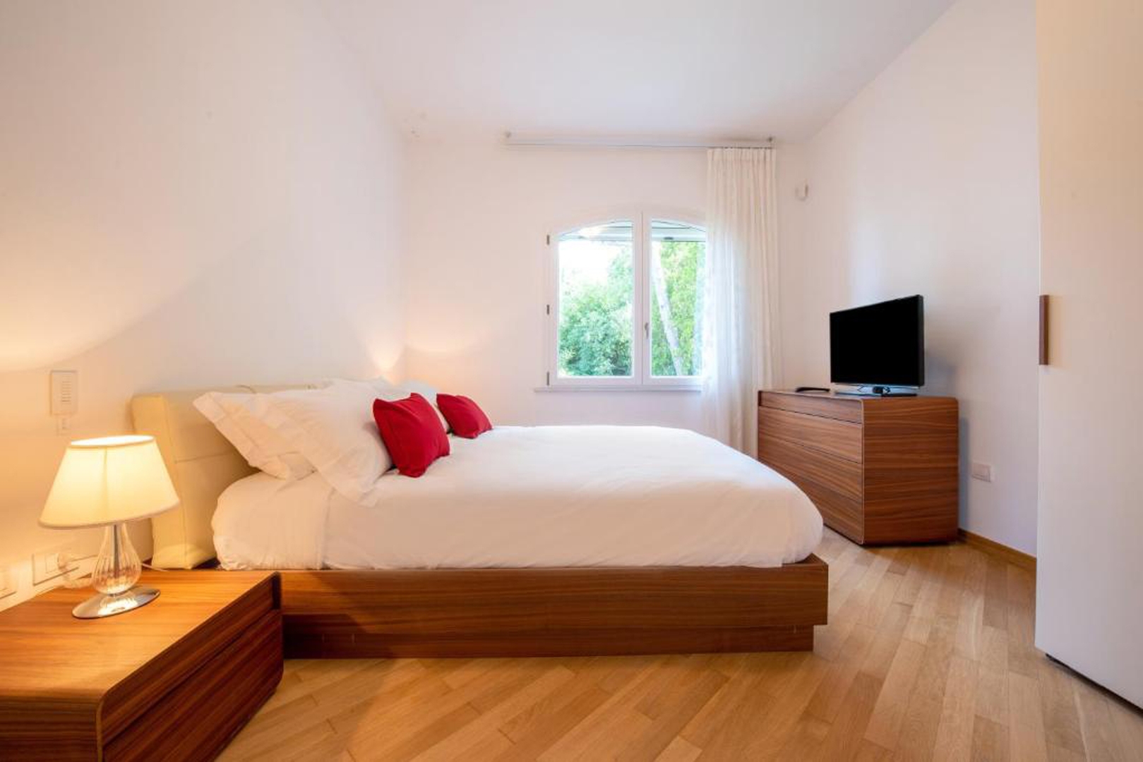 Villa Carlotta with private pool and sea views in Sorrento area 29 Villas in Italy