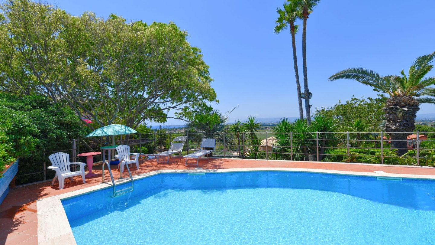 Villa Terra Di Luce, Mediterranean Charm near Syracuse 40 Villas in Italy
