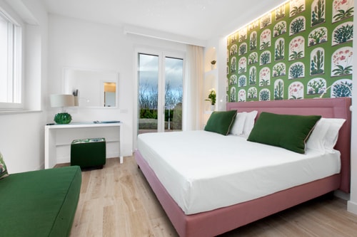 Resort Lubrense - perfect for large groups 21 Villas in Italy