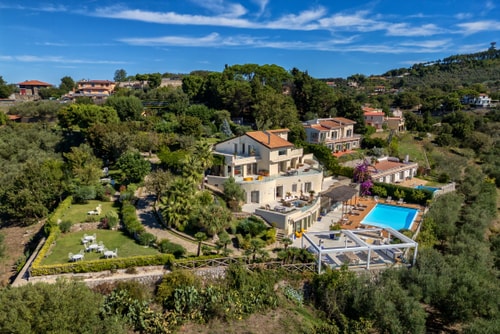 Villa Del Pontone - Luxury villa near town 67 Villas in Italy