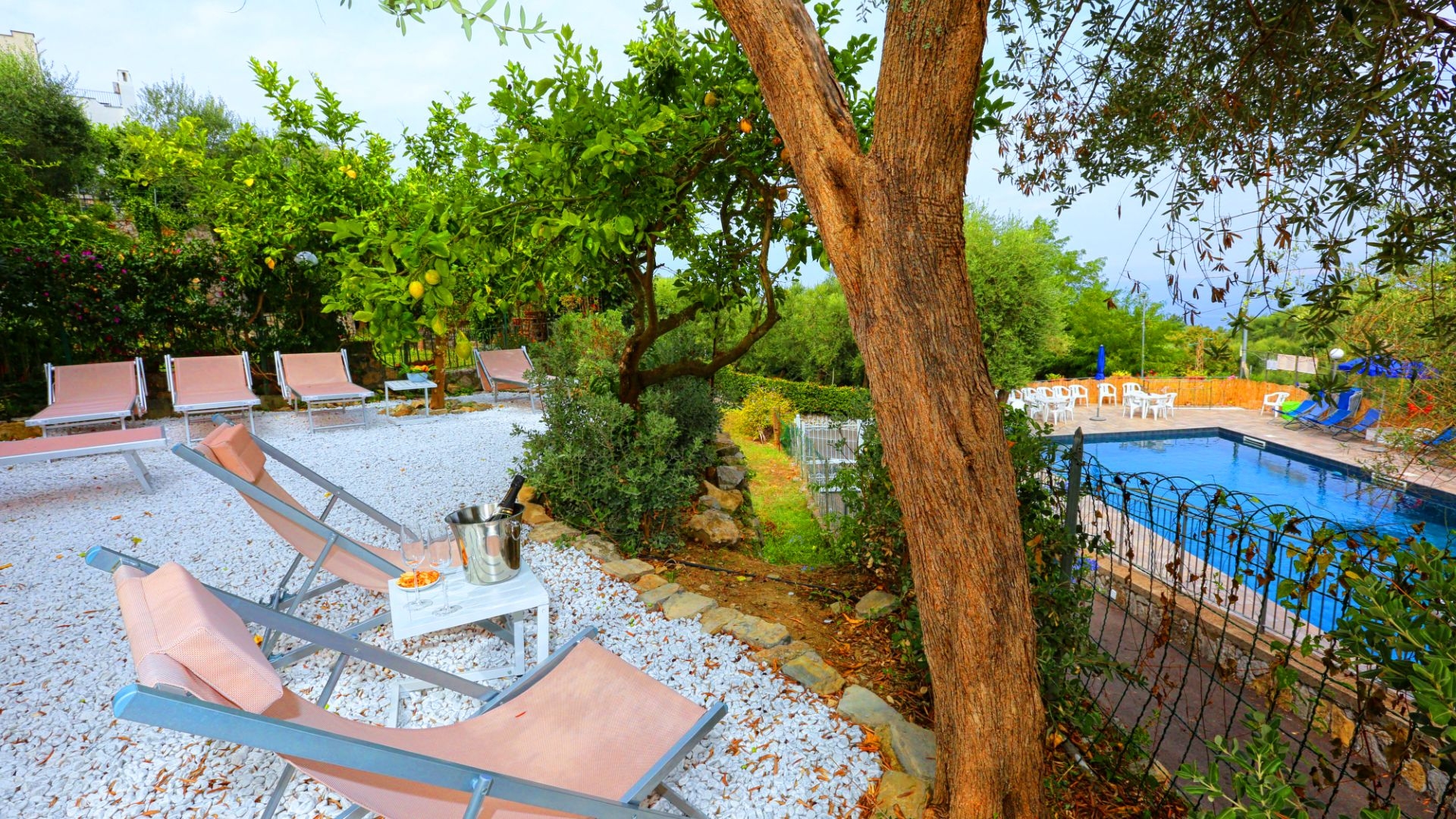 Villa Priora with shared pool 43 Villas in Italy