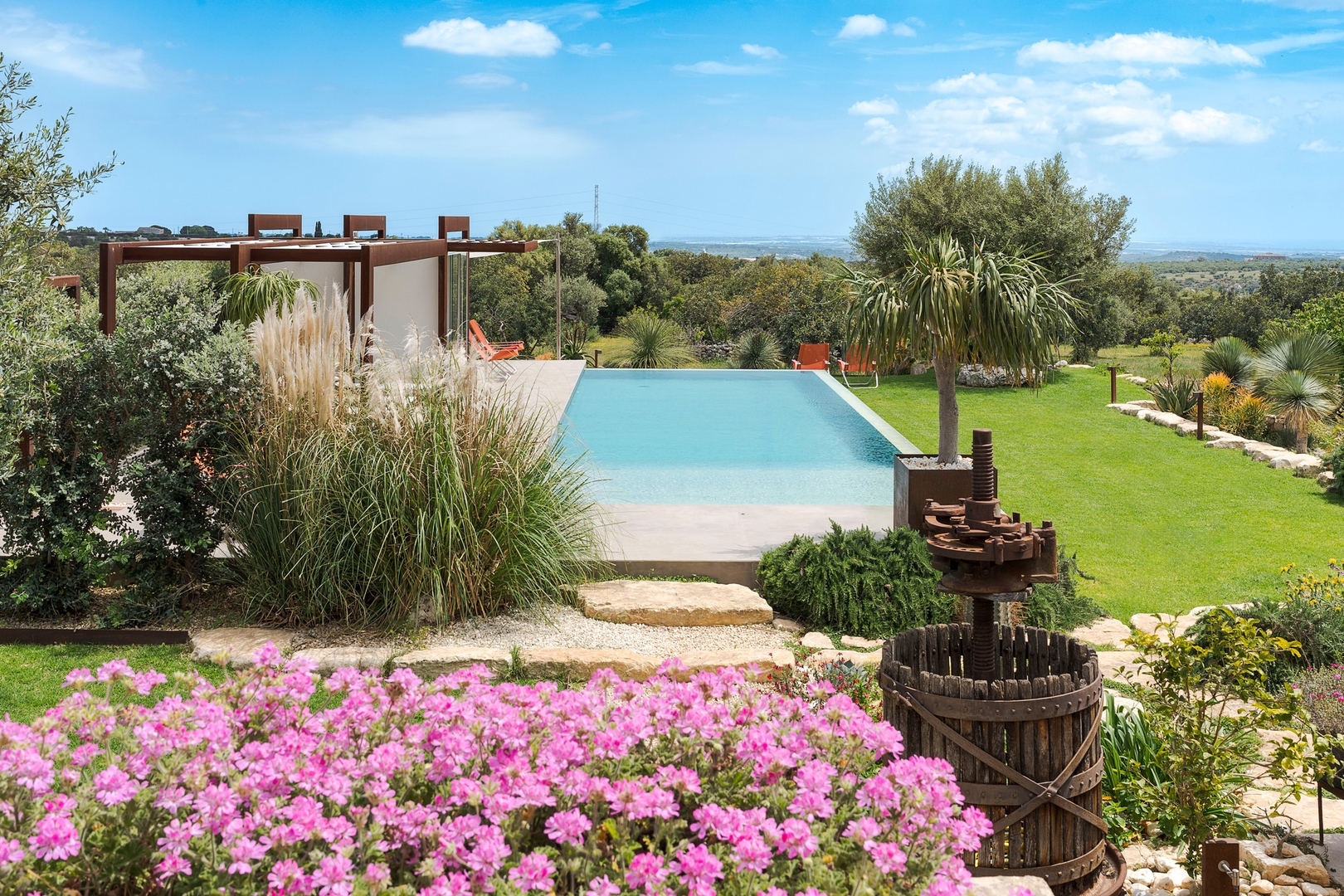 Tenuta Del Sole, elegant Sicilian estate 0 Villas in Italy