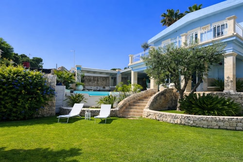 Villa Seranta, sea front villa near town 32 Villas in Italy