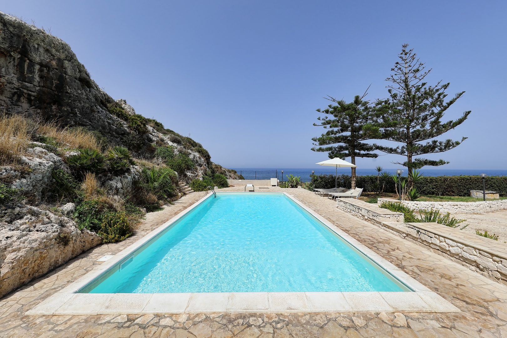 VILLA CLELIA – PLEMMIRIO 0 Villas in Italy