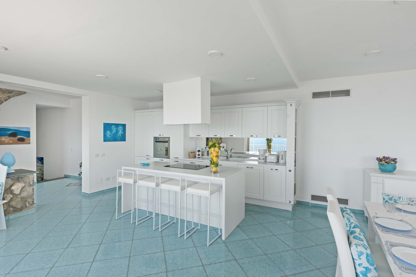 Villa Silenzio, Secluded Retreat with Sea Views 12 Villas in Italy