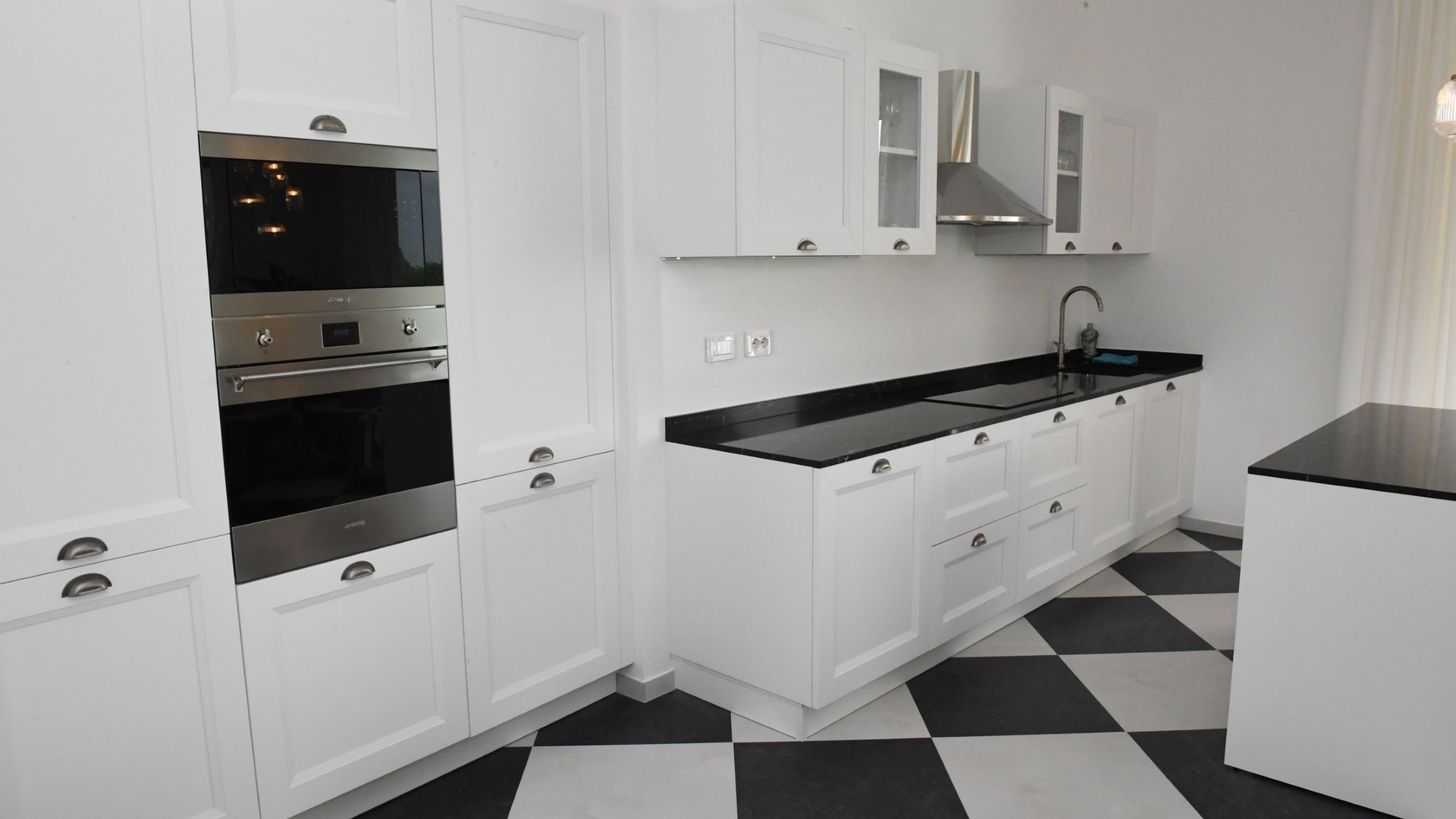 Villa Menestrella - private with swimming pool and lake views 8 Villas in Italy