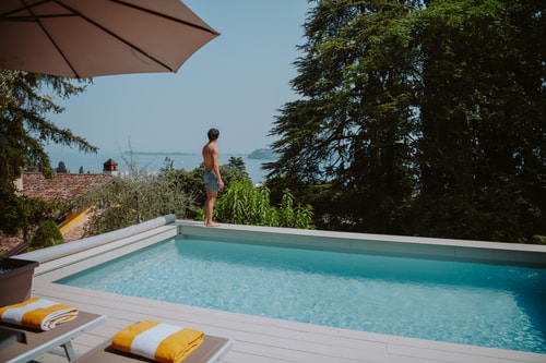 Villa Cadenza - Private villa with lake views 30 Villas in Italy