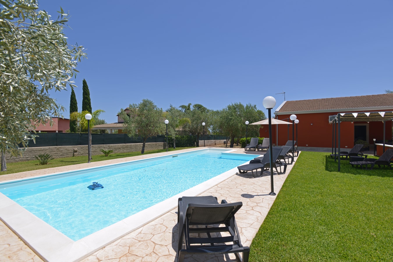 Villa Lucente, with private pool near Syracuse Villas in Italy